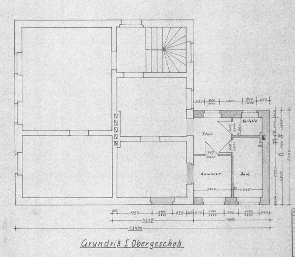 2 Familienhaus mit Scheune, Garagen und großem Garten – Obergeschoss