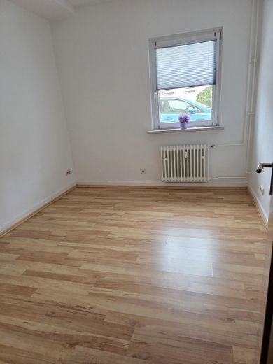 Zentrale 4 Zi Wohlfühlwohnung in Hohenlockstedt – Arbeitszimmer