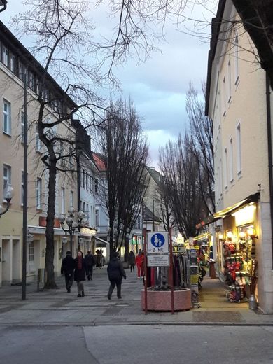 Top-Lage f. Verkauf, Beratung u. Büro i.d. Fußgängerzone v. Bad Reichenhall – Fußgängerzone