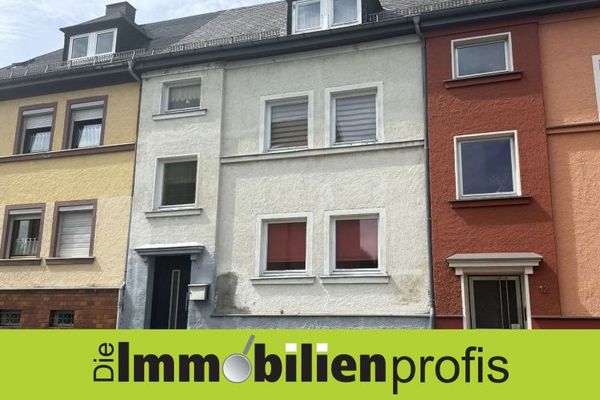 H-1143 - Helmbrechts: Preiswertes Stadthaus für Handwerker