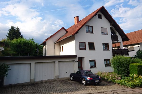 3,5-kamerappartement op de bovenverdieping met fantastisch uitzicht