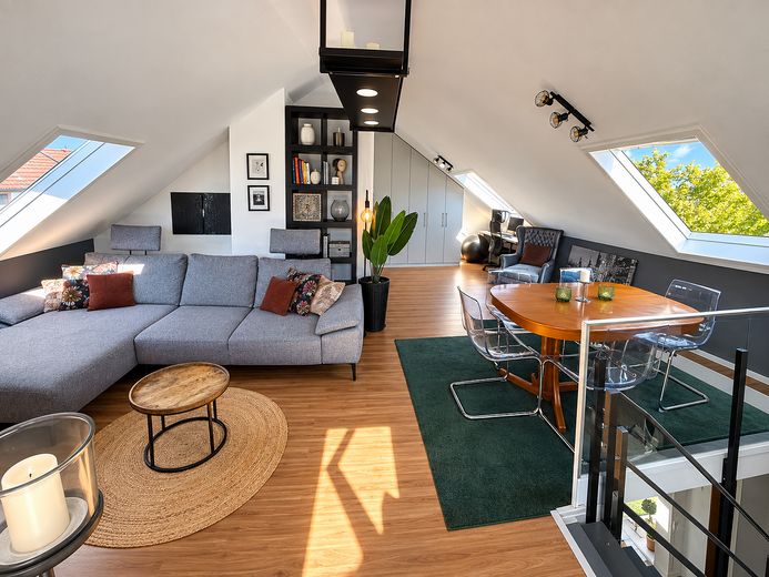 2,5-Zimmer-Maisonette mit Atelier, Dachterrasse & Stellplatz & provisionsfrei – Foto 1