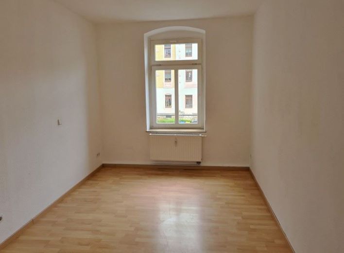 * Günstige 2-Zimmer mit Einbauküche und Wannenbad in ruhiger Lage! * – SZ