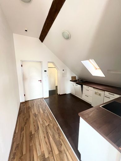 Straubing yakınlarında 11 konut birimli apartman – tamamen kiralanmış ve komisyonsuz – Wohnbeispiel - Küche