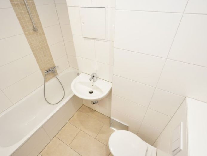 Modernes Bad / Aufzug / Gute Lage – Foto 1