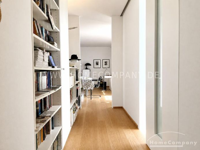 Hochwertige Dachterrassen-Wohnung im Herzen von Schwabing – 80e8e1b67bb9aef6cdd54a06e3124dd749993785.jpg