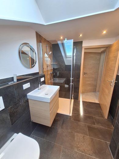 Badezimmer DG