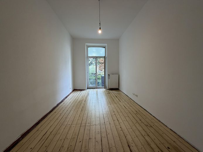 *Erstbezug* Kernsanierte 3-Zimmer Altbau Wohnung auf der Bergerstraße mit EBK und Balkon – Zimmer 2