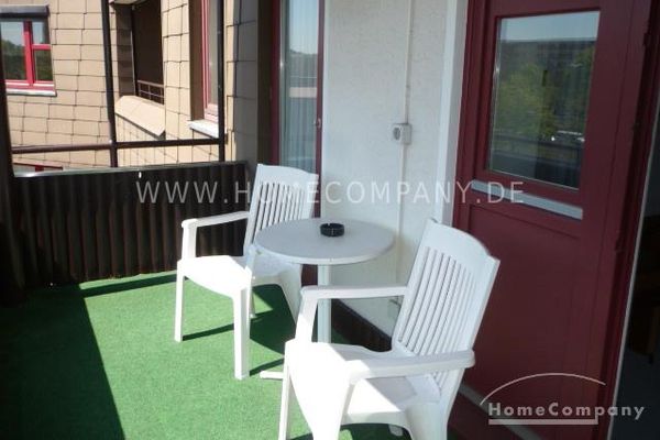 3 Zi.Whg., unmöbliert, 3. Etage, mit großem Balkon. Gute Lage in der Weststadt. Ggf. mit Garage.