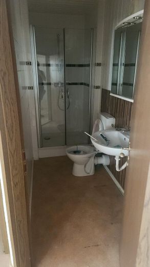 kleine Wohnung – Bad