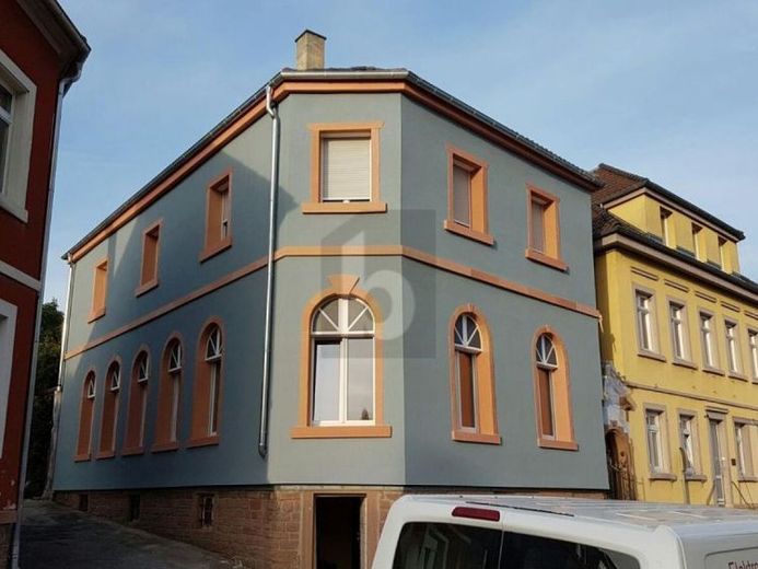 ATTRAKTIVES ANLAGEOBJEKT IN LAHR - 5 WOHNEINHEITEN – Foto 1