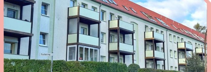 Bezugsfreie 4-Raum-Wohnung mit Balkon, Kellerraum und Pkw-Stellplatz