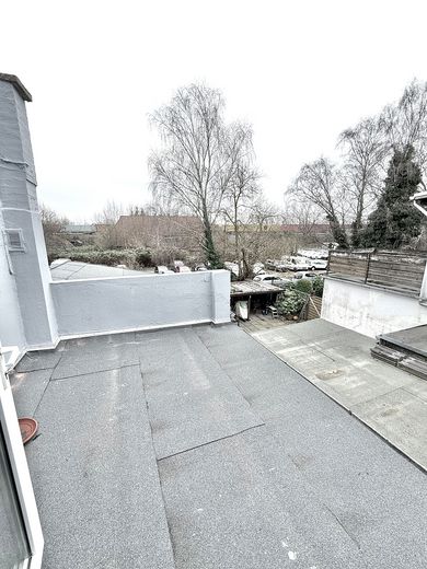 Modernized 5-room mid-terrace house in Bremen-Hastedt with garden, terrace & 2 bathrooms – Terasse