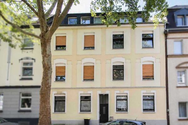 एसेन में किराए पर दी गई 2-कमरों वाली Wohnung – ठोस संभावनाओं वाला निवेश