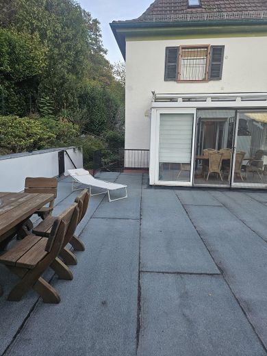 Stattliches Anwesen – Große Terrasse