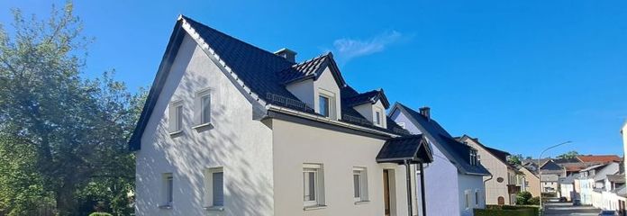 JETZT EXKLUSIV PROVISIONSFREI: Charmantes, teilsaniertes EFH in Köditz - Garage - neuer Terrasse - Garten