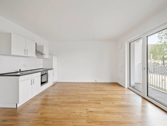 Moderne 3-Zimmer-Wohnung mit Einbauküche und Balkon in Bremen! – Ansicht II: Wohn- und Esszimm…