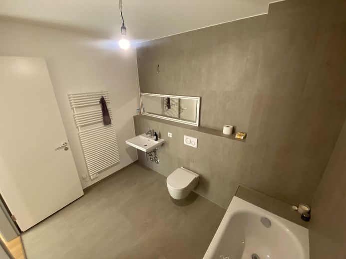 Oasis de luz de lujo de 4 habitaciones, 106 m²| 2022| Vistas panorámicas| 4.º piso+ascensor| 2 baños|2 balcones| cocina equipada|garaje subterráneo – Foto 28