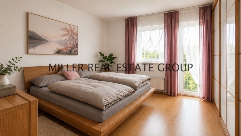 Privates Wohnresort in Altmannstein-Pondorf: Exklusives Einfamilienhaus mit Pool, Sauna, Grillkota, PV-Anlage, Speicher &amp; großer Südwest-Terrasse! – Schlafzimmer