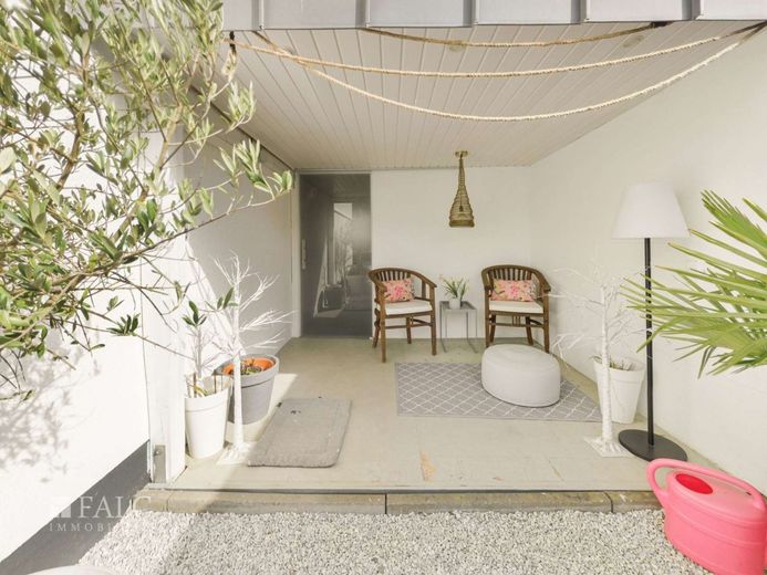 Familienglück beginnt hier – Terrasse