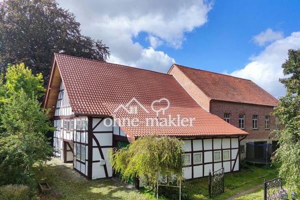 Ohne Makler: Fachwerkhof um 1720 – ca. 1.030 m² Wohn-/Nutzfläche, Saal, Werkstatt, Nebenhaus