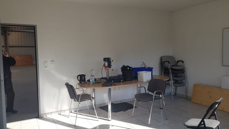 Obiekt komercyjny w Pfeffenhausen – Zdjęcie 13
