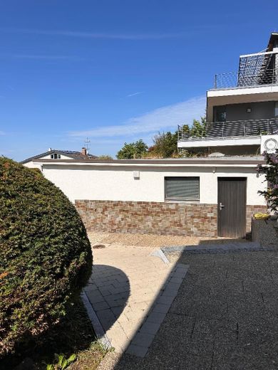 Une maison d’avenir - Emplacement de rêve et vue magnifique sur le lac de Constance – Garagenzugang