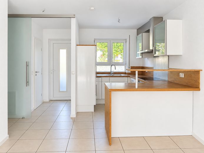 Modernes Reihenmittelhaus mit Garten & Vollkeller – gepflegt und sofort bezugsfrei – EG - Küche