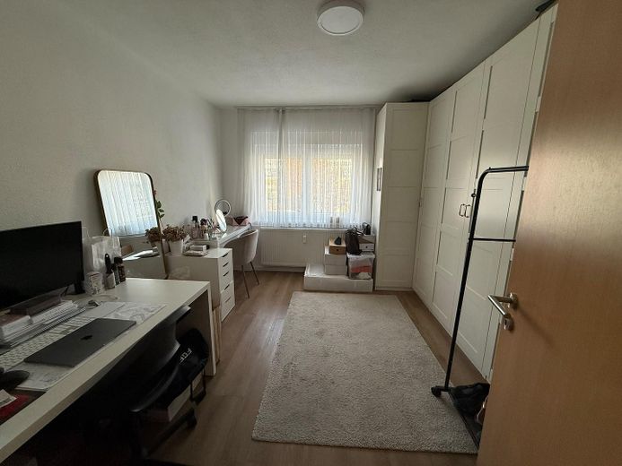 Exclusief 3-kamerappartement op een centrale locatie met groot balkon op de 1e verdieping – Kinderzimmer
