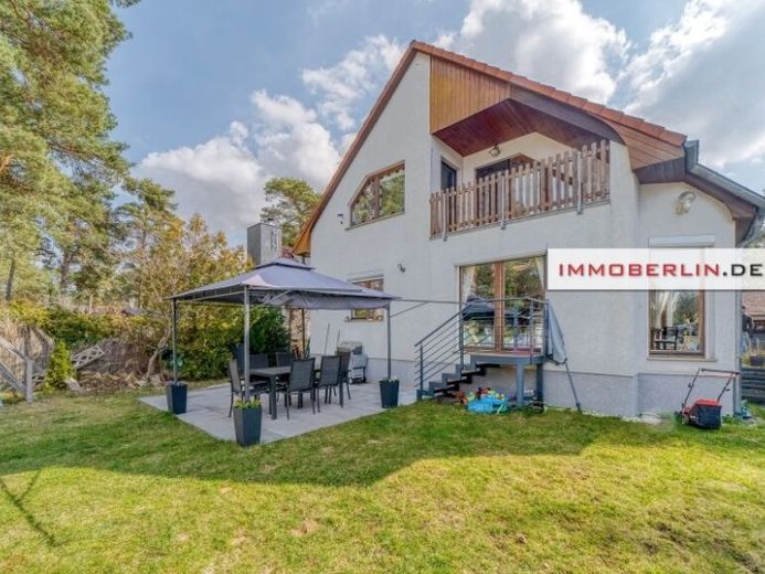 IMMOBERLIN.DE - Sehr angenehmes Einfamilienhaus mit Gartenidylle nahe den Müggelseen – Foto 1