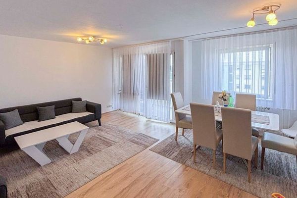 Gepflegte 2-Zimmer-Eigentumswohnung in Fürstenfeldbruck – vermietet & mit Stellplatz