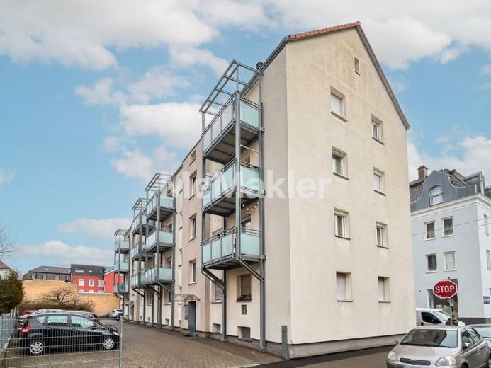 Investieren oder Selbstbezug: 3 Zi. Whg. mitten in Oberhausen inkl. extra Stellplatz – Foto 1