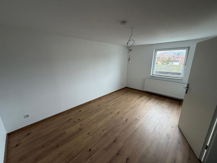 Kernsanierte Etagenwohnung, 1ZKB, Erstbezug – Zimmer