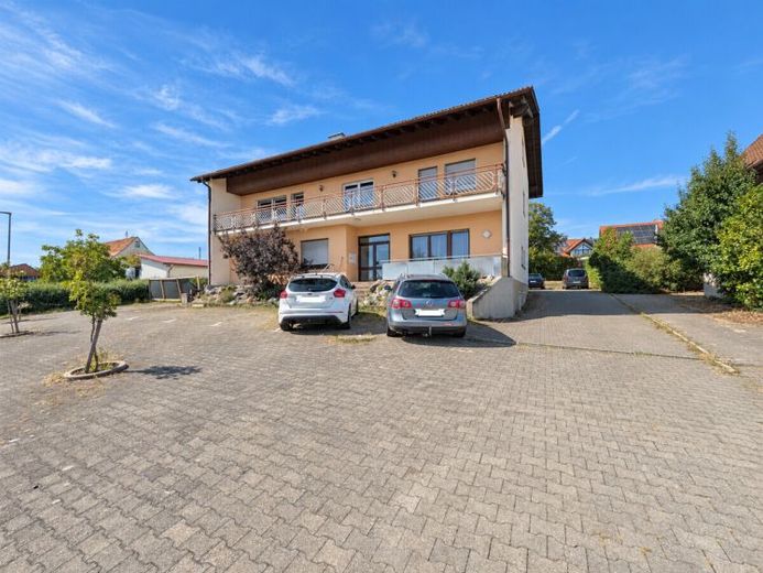 Mehrfamilienhaus mit 5 Wohneinheiten und attraktivem Entwicklungspotenzial – Foto 1