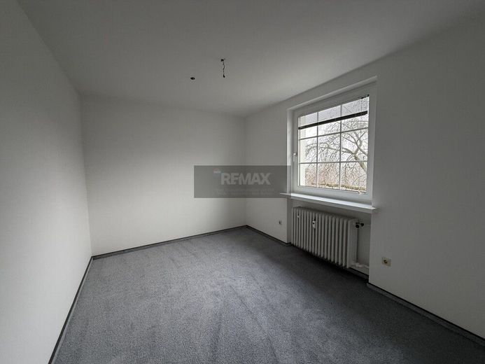 Wunderschöne Etagenwohnung mit Balkon in Lichtenberg – Bild 17