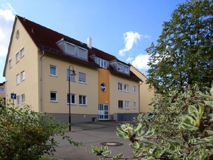 Wohnung mit Balkon, TG-SP in Reinsdorf/Vielau ! – Foto 1
