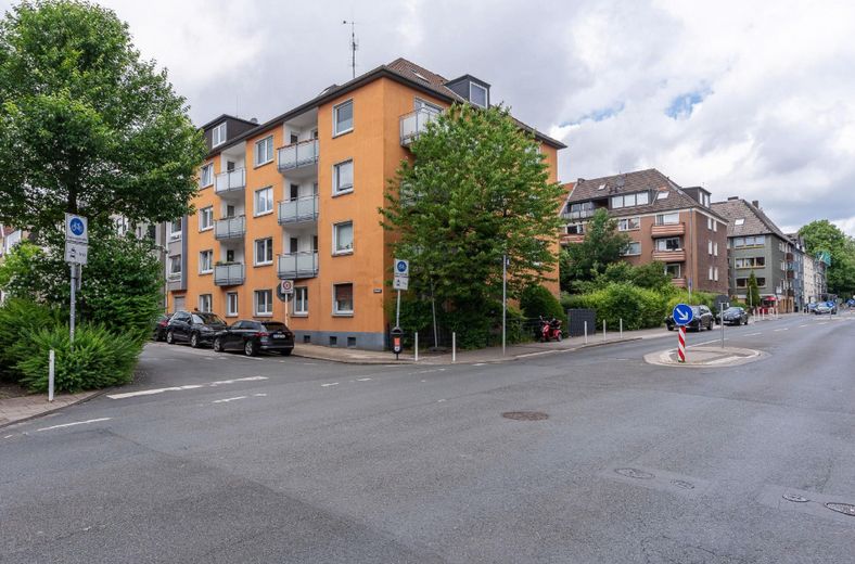 Modernisierte Wohnung in Rüttenscheid – Außenansicht