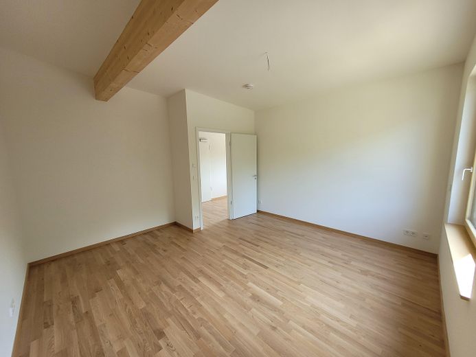 ERSTBEZUG – Traum am Cospudener See: 2-Raum-Wohnung mit Sonnenbalkon, EBK und TG-Stellplatz – Schlafzimmer (2)