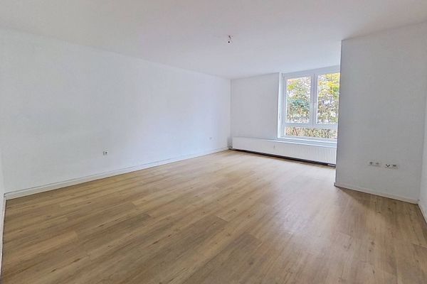 Moderne 3-Zimmer-Erdgeschosswohnung mit TERRASSE in Roding
