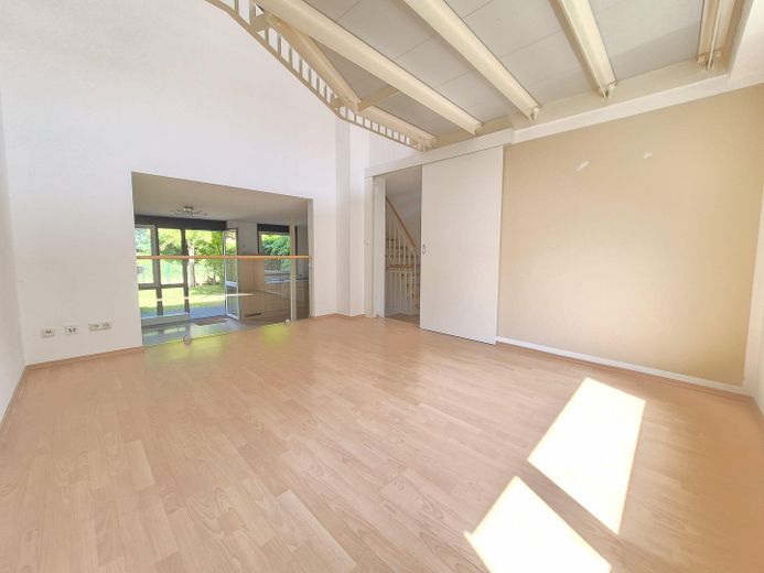 FERNSEHZIMMER