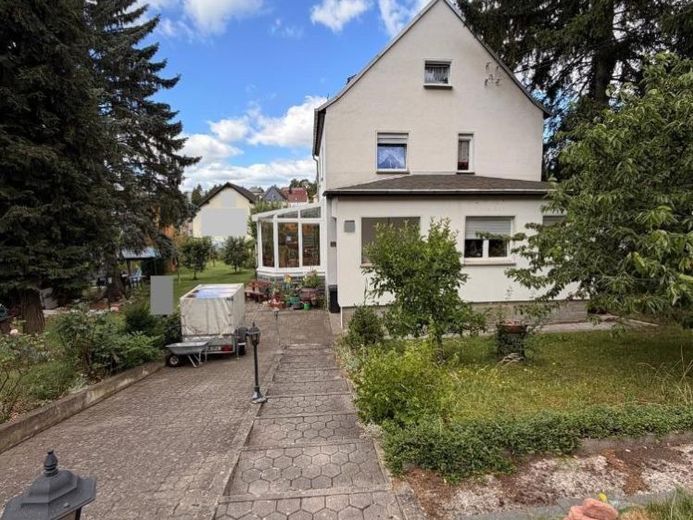Objekt-Nr.: 6426 - Schönes Einfamilienhaus mit Doppelgarage, Pool, Gartenhaus u.v.m. in begehrter Wohnlage in Plauen (Neundorf) – फोटो 1