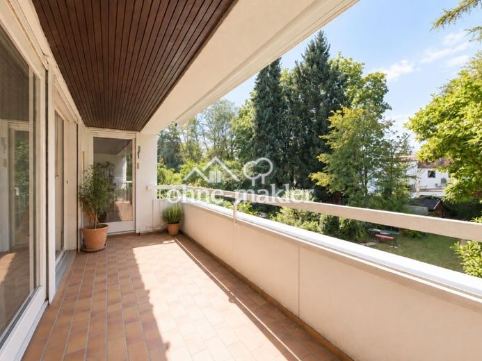 Ruhige 3-Zimmer-Wohnung in Harlaching mit zwei Balkonen und Grünblick – Foto 1