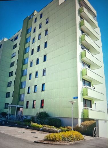 Merkeze yakın balkonlu ve kendine ait otoparklı mülkiyet dairesi – Foto 14