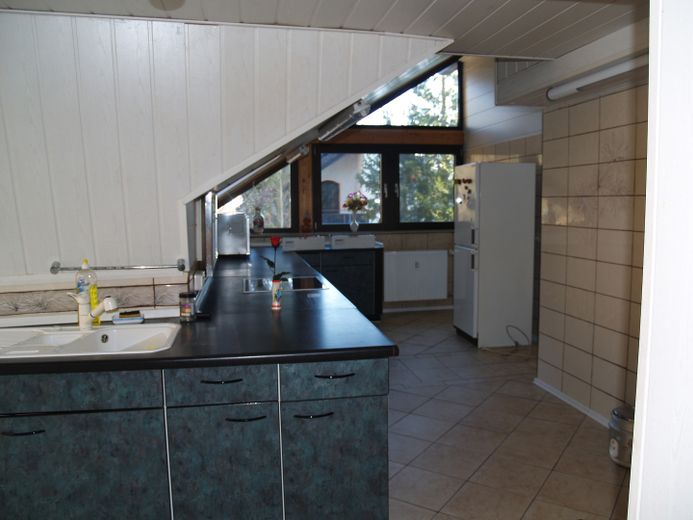 3 Zimmer mit Einbauküche am Waldrand – Küche