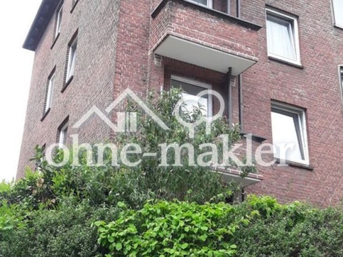 Suitable for a shared flat, 2 balconies(!), quiet side street, good infrastructure – Photo 1