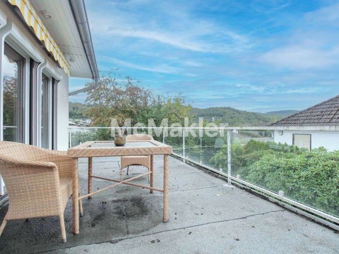 Großzügiges EFH inkl. ELW mit Potential in Eppstein - ideal für Familien und Mehrgenerationenwohnen – Photo 1