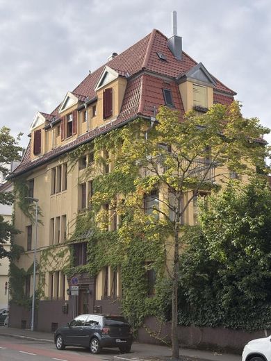 Esclusivo appartamento d’epoca di 146 m² completamente ristrutturato in posizione privilegiata a Göppingen–elegante, moderno, unico – Hausansicht
