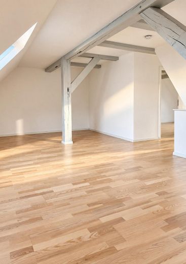 Charmante Maisonettewohnung über zwei Ebenen mit besonderem Altbauflair – Foto 20
