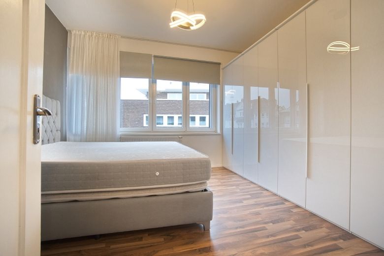 Bright, renovated and newly furnished apartment in attractive town centre location, with optional parking space – 832201003272044711768d7139b4ee395bd1d62b.jpg