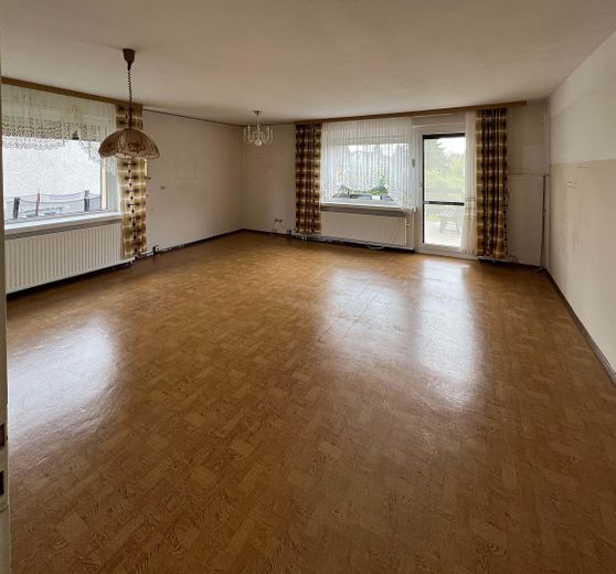 Einfamilienhaus in attraktiver Lage von Berlin-Hohenschönhausen – Wohnzimmer